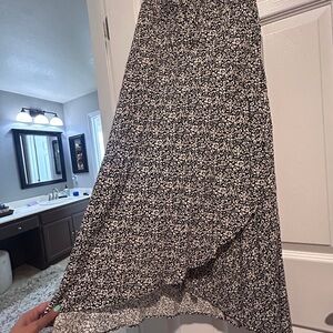 Japna Black and White Floral Maxi Skirt